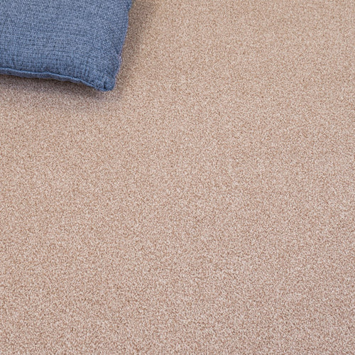 Beige Lakeland Luxury Saxony Carpet