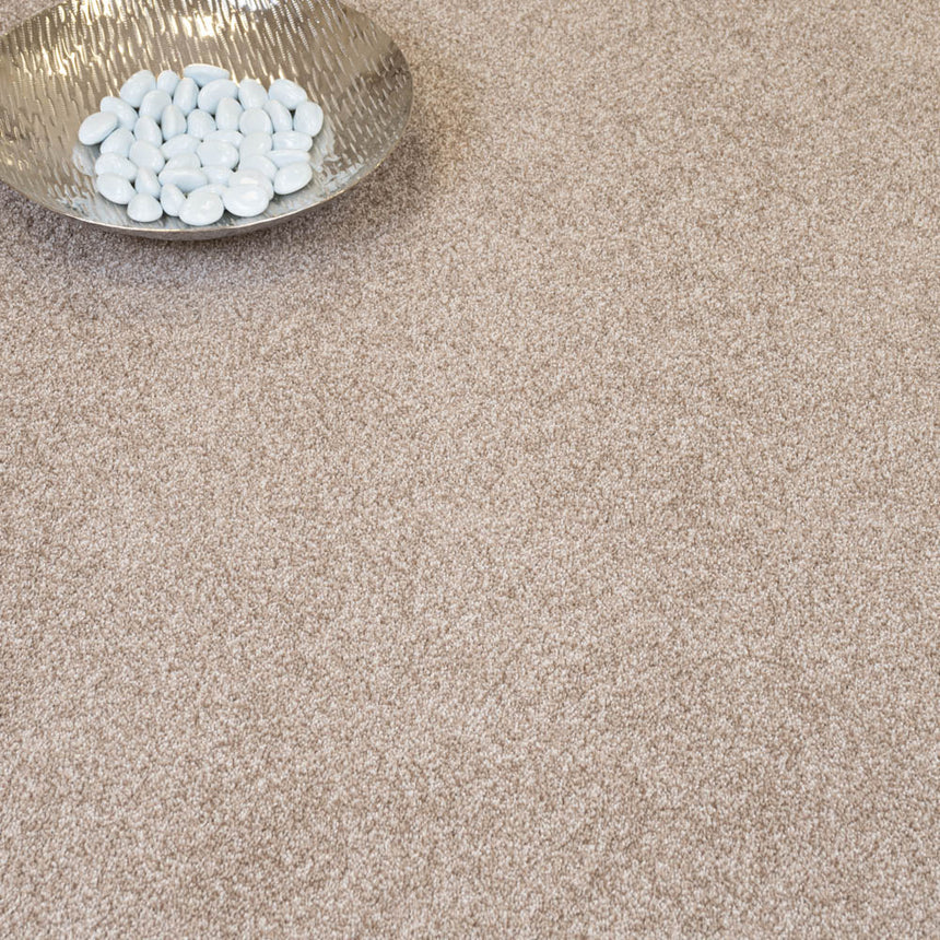 Dusky Beige Delaware Saxony Carpet