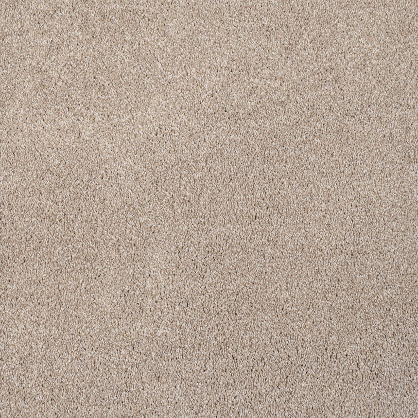 French Vanilla Maverick Saxony Carpet