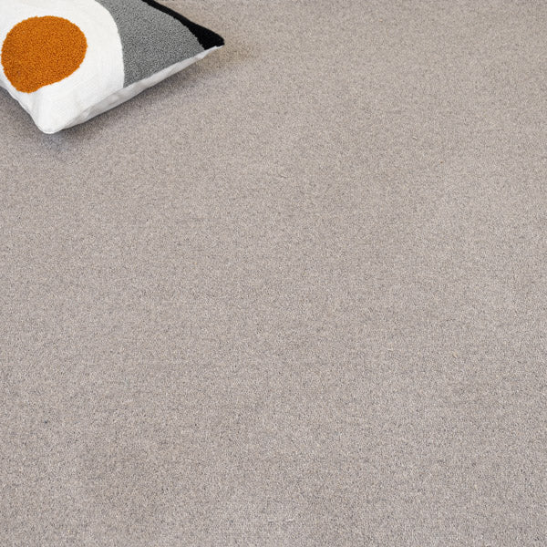 Silverstone Hampstead Deluxe 50oz Carpet by Cormar